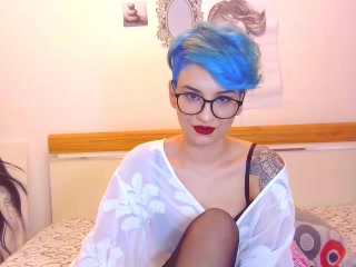 X-rated chat with Wrexham XXX wanking woman HaileySweet While I'm Disrobing