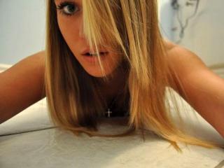 Edible chat with Anchory cam babe StrongTemptation While I'm Dancing nude