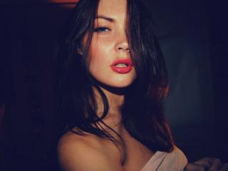 Group chat with Portsmouth horny cam girl ElizaJuice While I'm Frolicking with myself