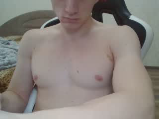 X-rated chat with Swanage strip show babe PoligloJoe While I'm Stripping