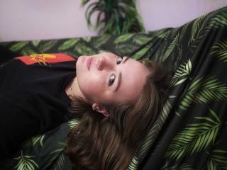 Edible chat with Godmanchester 1-2-1 sexy time lady AdeleBelle While I'm Milking my puss