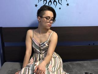 Single chat with Newry strip cam slag KaraStil While I'm Fingering